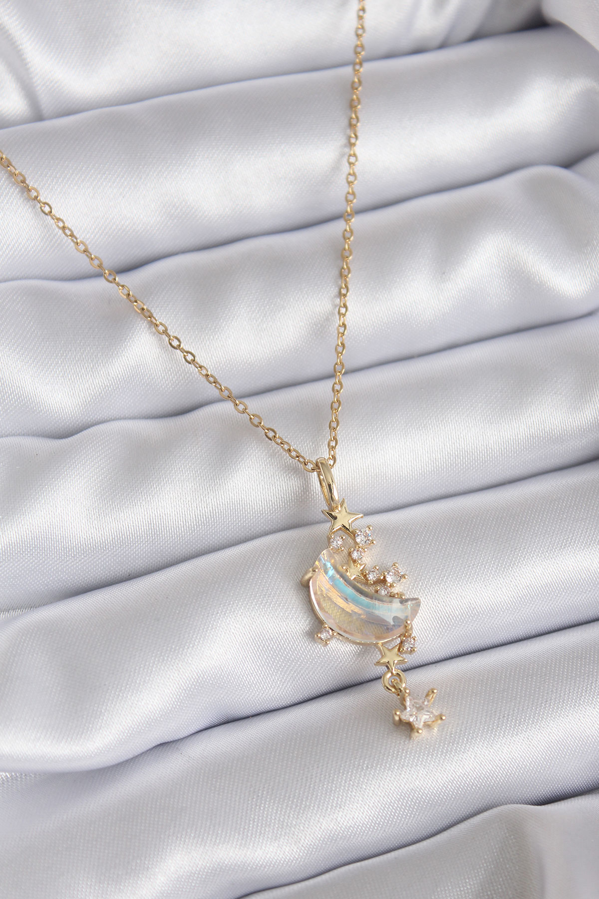 316L Çelik Zincir Gold Renk Zirkon Taş Ay Model Sallantı Yıldız Detay Kadın Kolye