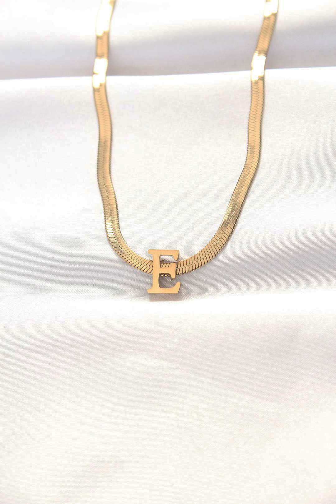 316L Çelik E Harfli Gold Renk İtalyan Zincirli Kolye